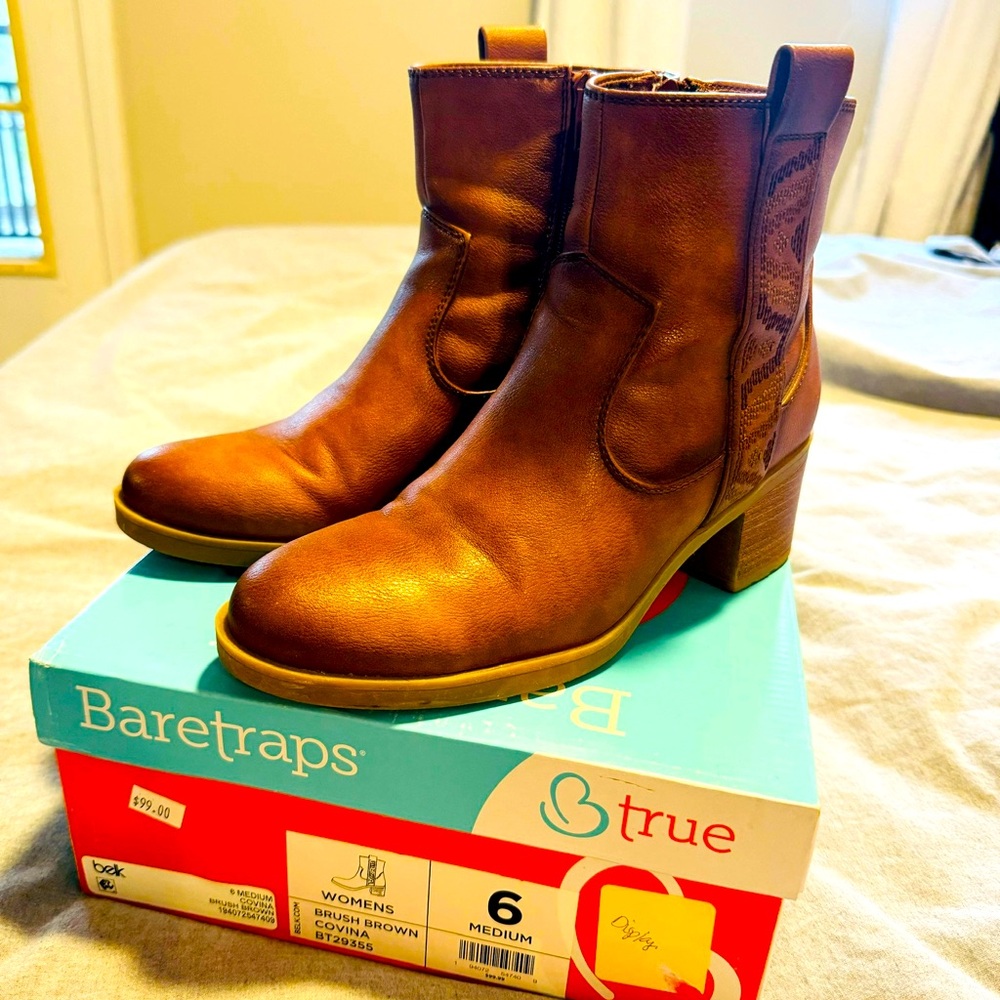 Brown BareTraps Short Boots